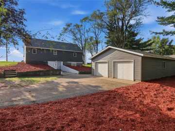 Eau Claire, WI: 3433 Starr Avenue