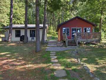Spooner, WI: N8443 Lone Trail Lane