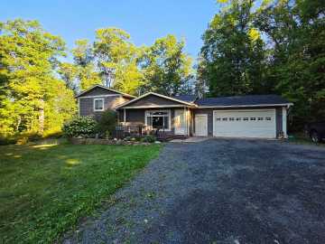 Spooner, WI: 6460 W Ojibwa Road