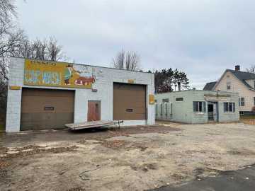 Osseo, WI: 1406 10th Street 
