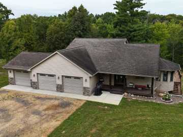 Amery, WI: 1396 70th Street
