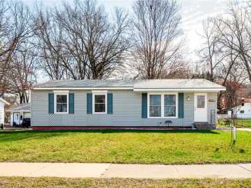 Eau Claire, WI: 3219 Oakland Street