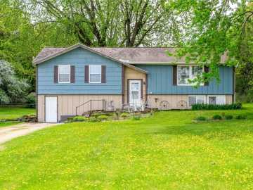 Hixton, WI: W14209 State Road 121