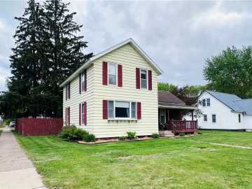 Chippewa Falls, WI: 403 Dwight Street