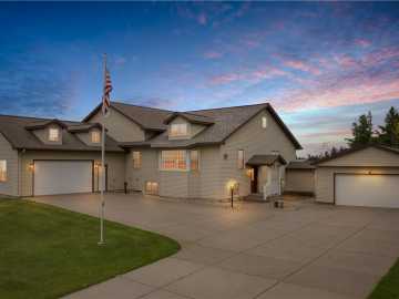 Bloomer, WI: 9020 120th Avenue