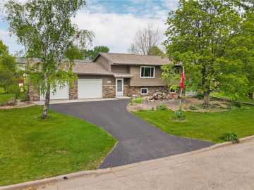 Osseo, WI: 12924 Thomas Street
