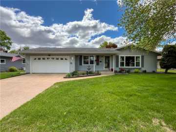 Eau Claire, WI: 709 E Fillmore Avenue