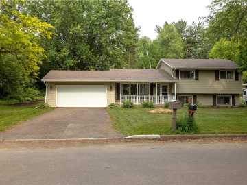 Altoona, WI: 1003 Primrose Lane