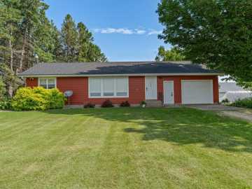 Maiden Rock, WI: W1810 County Road CC