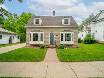 Menomonie, WI: 1015 Wilson Avenue