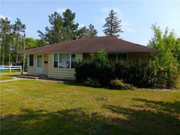 Ladysmith, WI: 102 E College Avenue