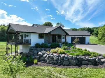 Menomonie, WI: N5144 558th Street