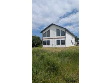 Holcombe, WI: 9620 W County Road D