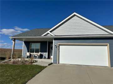 Menomonie, WI: 1817 Ridgewood Circle