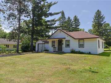 Ladysmith, WI: 608 E 11th S Street