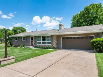 Cumberland, WI: 1050 10th Avenue
