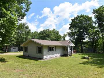 Bruce, WI: N1230 County Road E 