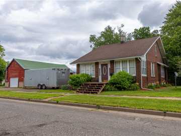 Ladysmith, WI: 319 1st S Street