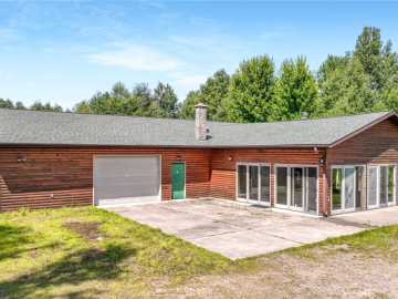 Glen Flora, WI: 3828 W Walrath Road