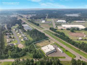 Chetek, WI: 1844 N Highway Boulevard