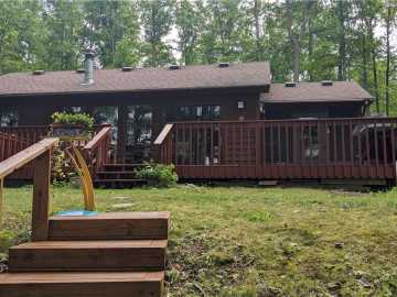Stone Lake, WI: 5357 N Hungry Lake Lane