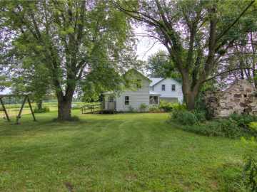 Neillsville, WI: 5233 N County Road G 