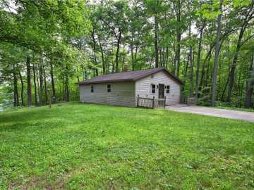 Sarona, WI: N4020 Deep Lake Rd 