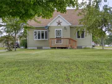 Blair, WI: 612 E Broadway Street