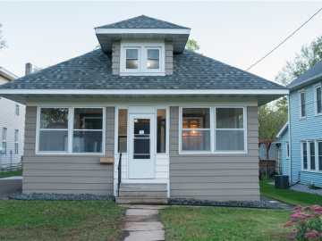 Mondovi, WI: 327 E Main Street