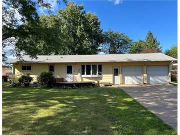 Chippewa Falls, WI: 552 E Garden Street
