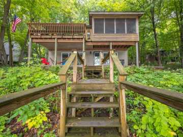 Centuria, WI: 1624 168th Street
