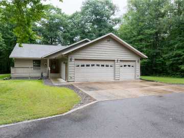 Spooner, WI: 5810 N Bear Path Lane