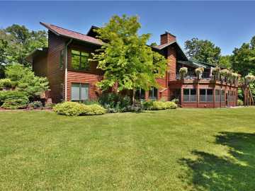 Cable, WI: 23165 Garmisch Road