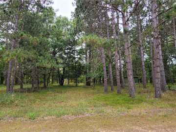 Gordon, WI: 13953 E Wolf Drive