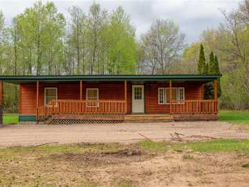 Holcombe, WI: 27593 270th Avenue