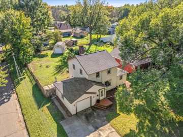 New Richmond, WI: 744 E 3rd Street