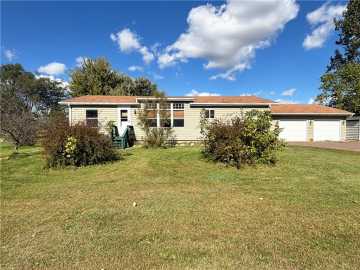 Barron, WI: 111 Golfview Avenue