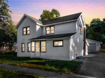Eau Claire, WI: 1105 Dodge Street