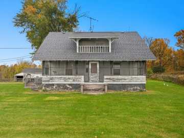 Amery, WI: 545 US Highway 8