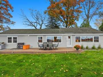 Luck, WI: 2063 Bystrom Lane
