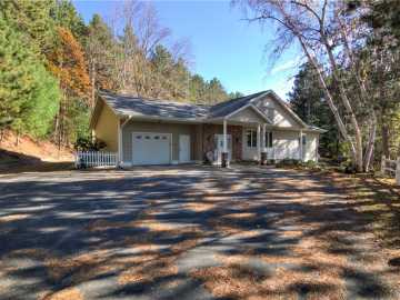 Fall Creek, WI: 3427 Markgraff Road