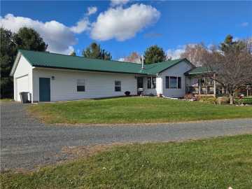 Clear Lake, WI: 389 45th Avenue