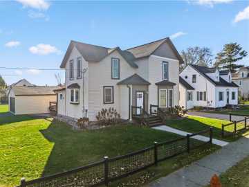 Chetek, WI: 65 Lakeview Drive