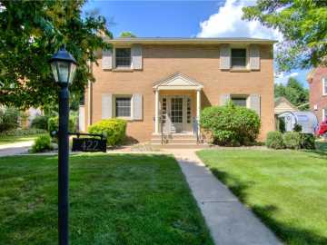 Eau Claire, WI: 422 Roosevelt Avenue