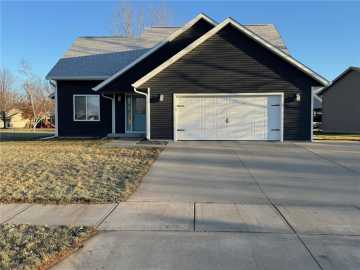 Eau Claire, WI: 3316 Sanford Lane
