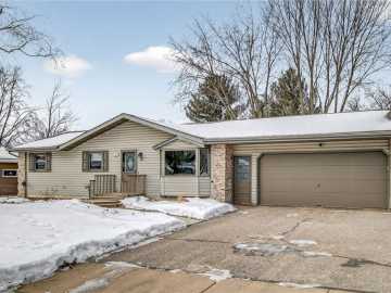 Eau Claire, WI: 3352 Mc Ivor Street
