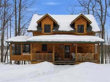 Hayward, WI: 10471 N Scarlet Tanager Lane