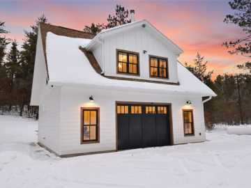 Minong, WI: N12395 Eagle View Court