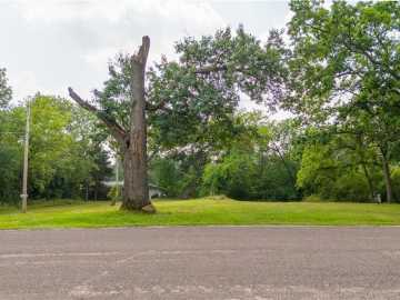 Spooner, WI: 1005 Grant Street