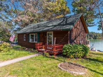 Cameron, WI: 2150 12 3/8 Avenue